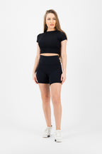 High waisted shorts and crop top black 